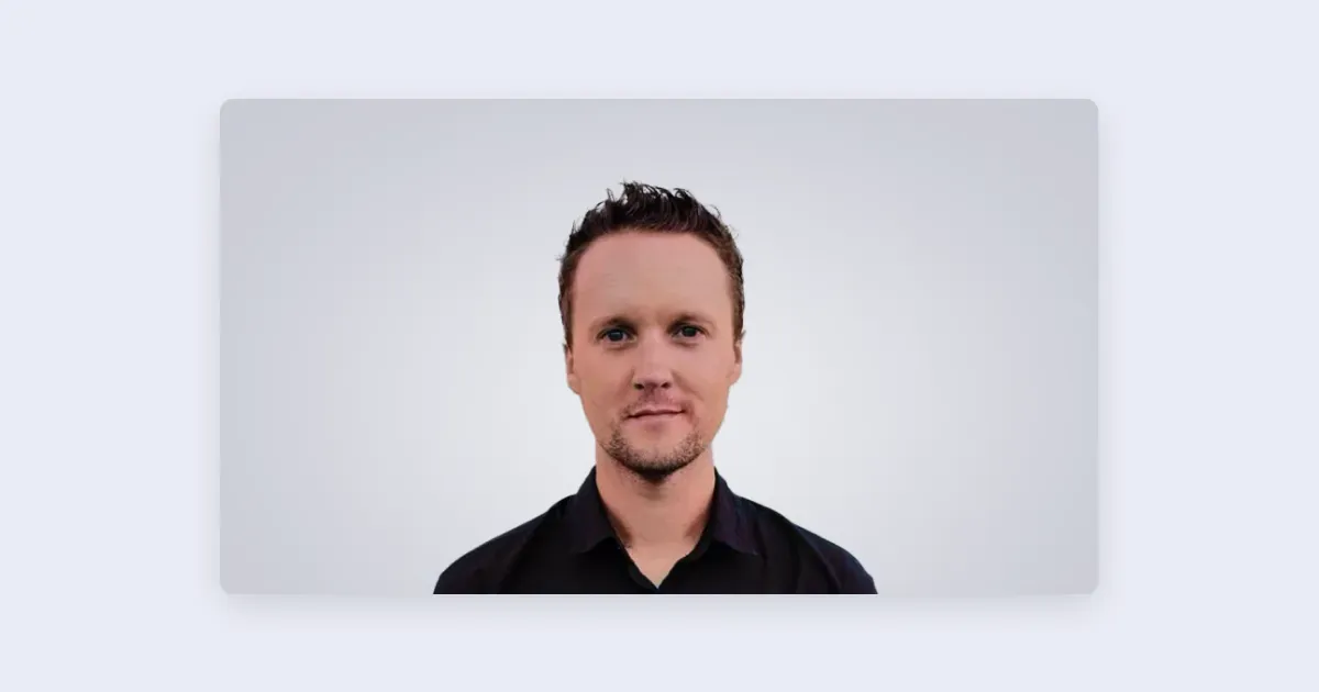 Jak McLeod Accessories usprawnił swój proces fotografii produktowej dzięki Orbitvu