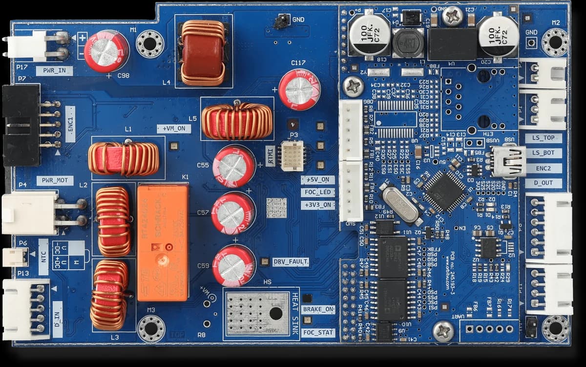 Przykładowa płytka elektroniczna z Alphashot XL G2