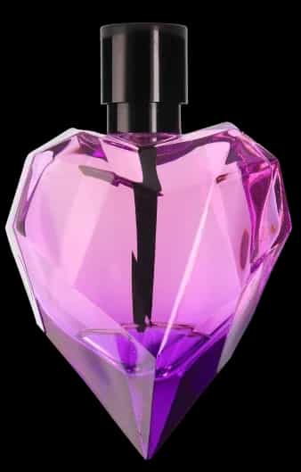 Fioletowa butelka perfum jako przykład fotografii produktowej 360