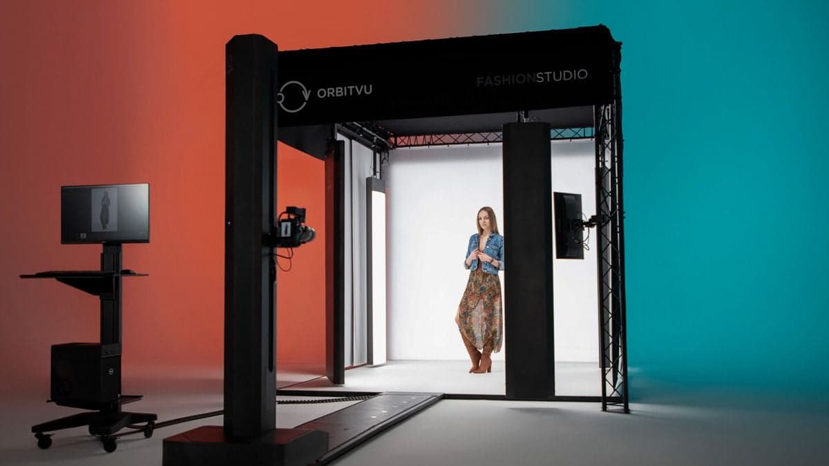 Zautomatyzowana kabina fotograficzna Orbitvu Fashion Studio