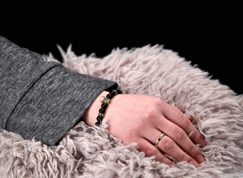 showing the scale of the product - photos of jewelery