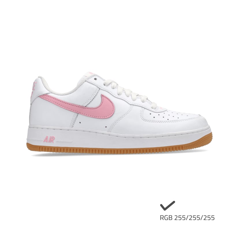buty Nike sfotografowane na tle zgodnym ze standardami gs1