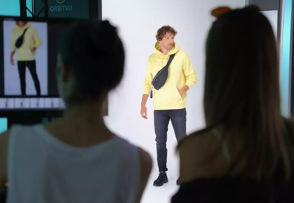 Oprogramowanie Orbitvu używane do produkcji fotografii live model